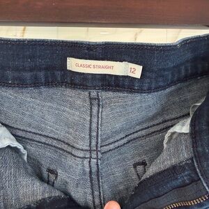 Levi’s Classic Straight Jeans Women’s Size 12 Dark Wash Straight Leg